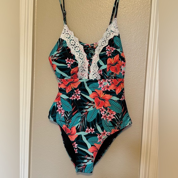 Other - Floral Lace-Trim One-Piece Swimsuit in Black and Coral
